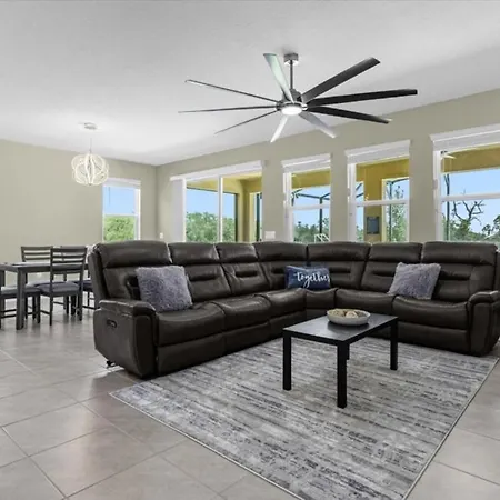 6 Bedroom- 5,5 Bathroom- Solterra